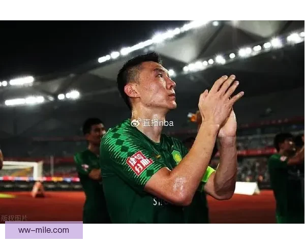 老将于大宝在北京国安逐渐淡出首发阵容 转型为轮换替补角色探索新定位 老将于大宝在北京国安逐渐淡出首发阵容 转型为轮换替补角色探索新定位